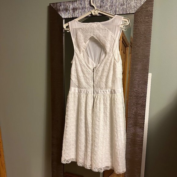 White Lace Dress - Picture 2 of 2
